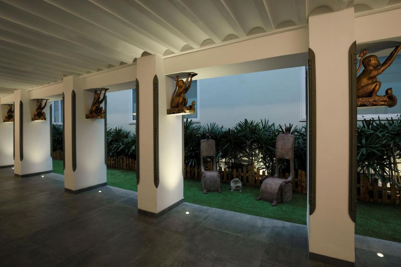 The Andhra Art & Craft Hotel 비사카파트남 외부 사진